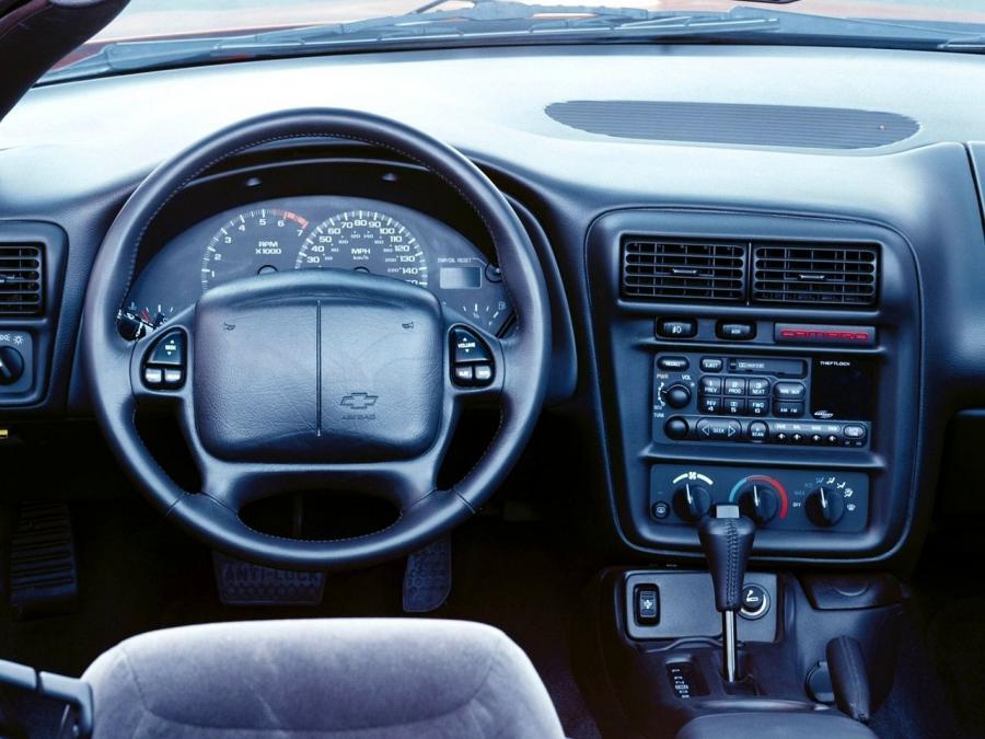  Chevrolet Camaro 1998 года  (фото 4 из 75)